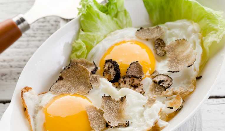 italiaanse truffel - recept - ei met truffelstukjes - nero in fetta - italia tartufi